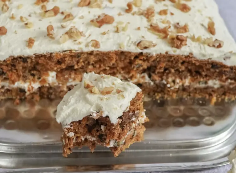 easy-desserts-carrot-cake