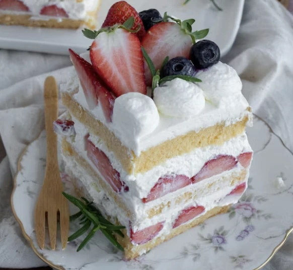 strawberry-shortcake-easy-desserts