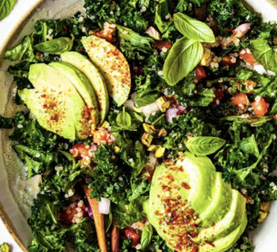 green-salad-with-avocado-for-prediabetes